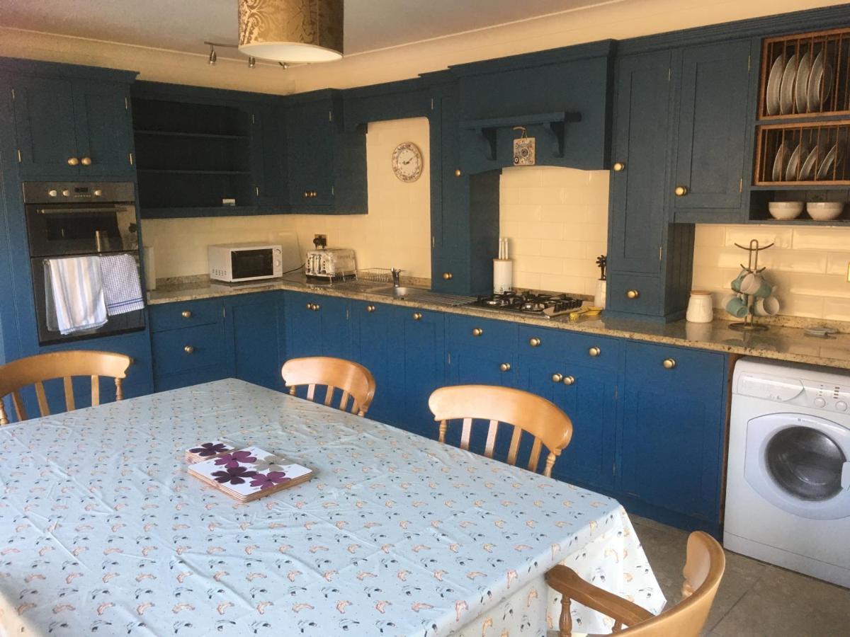 Rowan House Bed Breakfast Main House & Self Contained Self Catering Apartment Cymmer エクステリア 写真