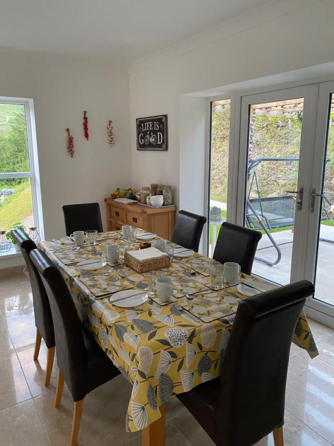 Rowan House Bed Breakfast Main House & Self Contained Self Catering Apartment Cymmer エクステリア 写真